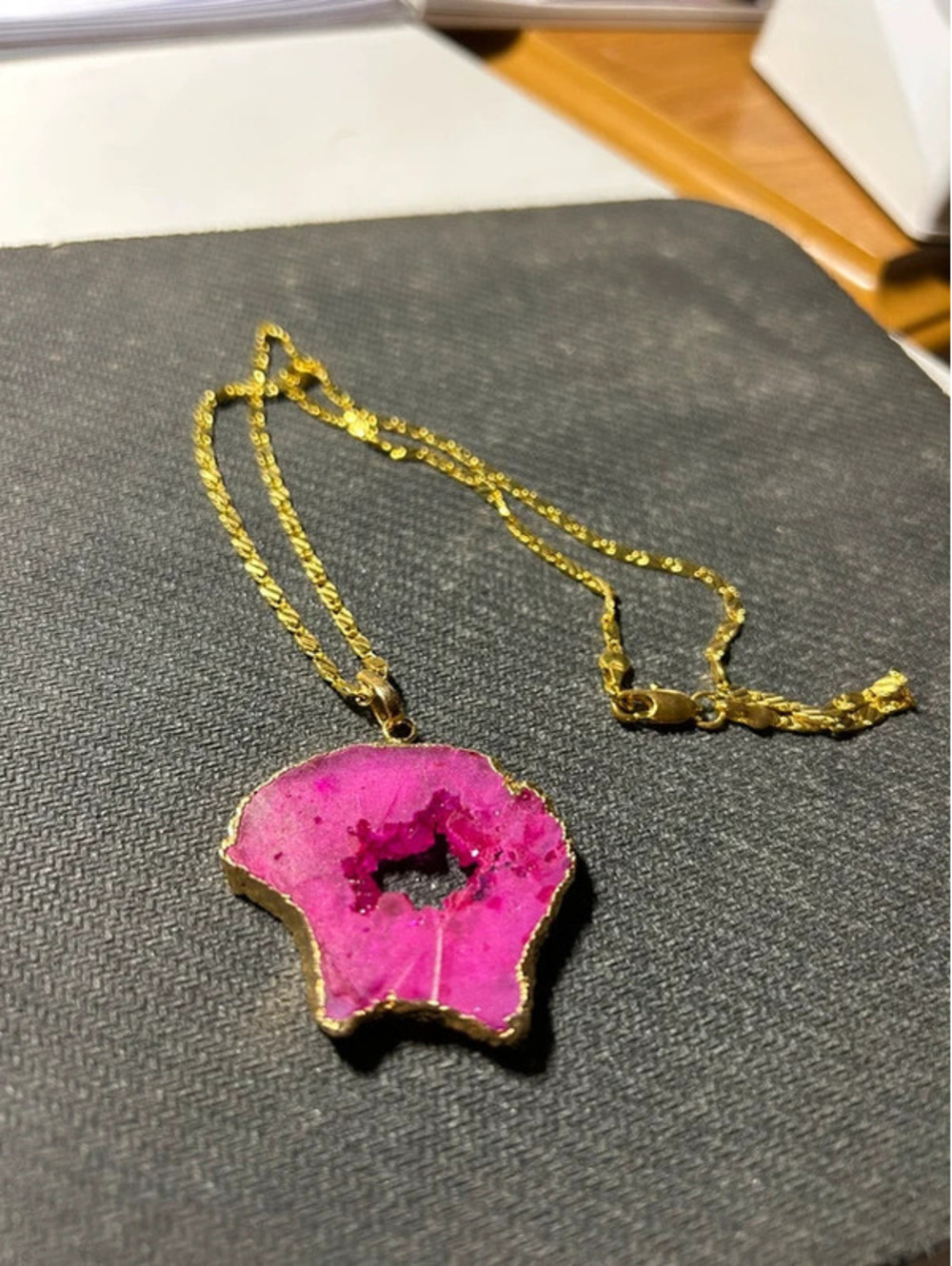 New fuchsia geode necklace